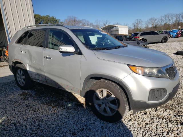 5XYKT4A22DG377565 - 2013 KIA SORENTO LX SILVER photo 4