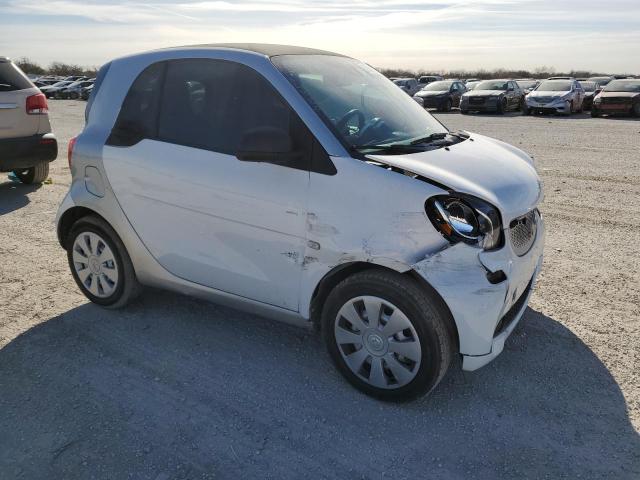 WMEFJ5DAXHK168267 - 2017 SMART FORTWO WHITE photo 4