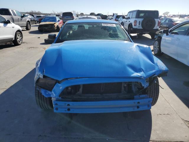 1ZVBP8AM4E5215103 - 2014 FORD MUSTANG BLUE photo 5