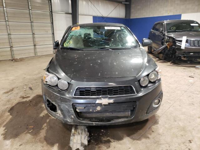 1G1JE5SB5F4205292 - 2015 CHEVROLET SONIC LTZ GRAY photo 5