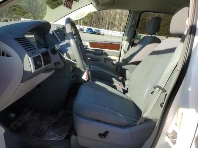 2A4RR5D17AR491438 - 2010 CHRYSLER TOWN & COU TOURING WHITE photo 7