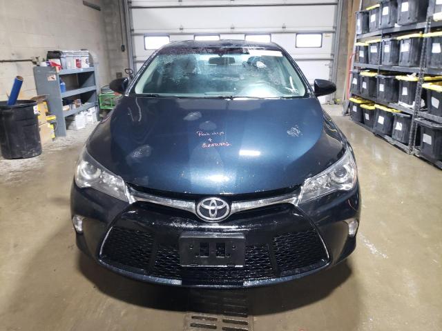 4T1BF1FK7FU043883 - 2015 TOYOTA CAMRY LE BLUE photo 5