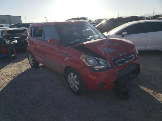 KNDJT2A55D7583731 - 2013 KIA SOUL RED photo 4