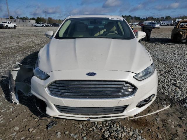 3FA6P0HD3FR123769 - 2015 FORD FUSION SE WHITE photo 5