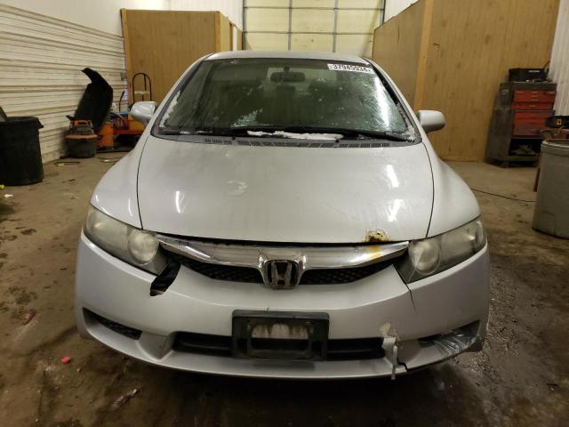 1HGFA16569L000677 - 2009 HONDA CIVIC LX SILVER photo 5