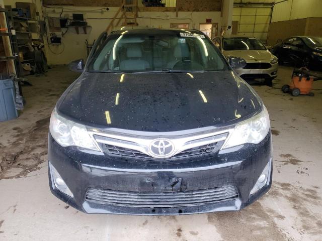 4T1BK1FK8CU013928 - 2012 TOYOTA CAMRY SE BLACK photo 5