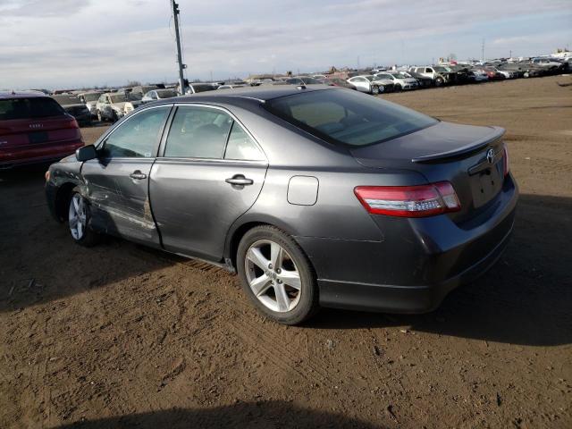 4T1BK3EK1AU098931 - 2010 TOYOTA CAMRY SE GRAY photo 2