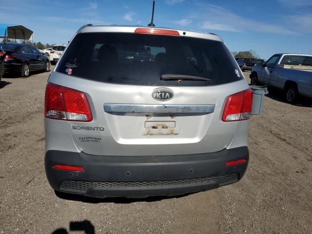 5XYKT3A15BG153060 - 2011 KIA SORENTO BASE SILVER photo 6