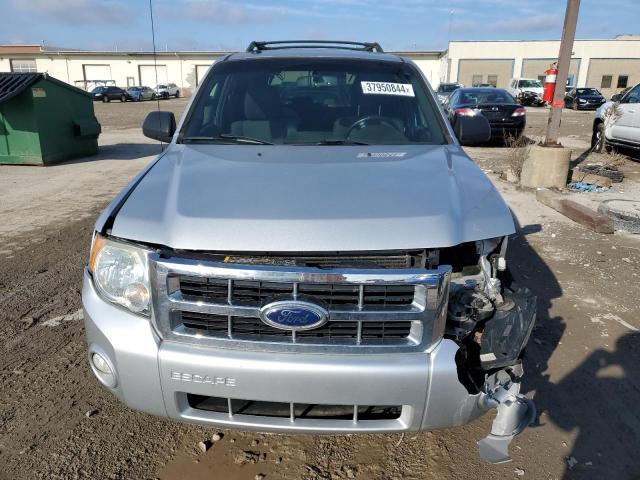 1FMCU0D74CKA34472 - 2012 FORD ESCAPE XLT SILVER photo 5