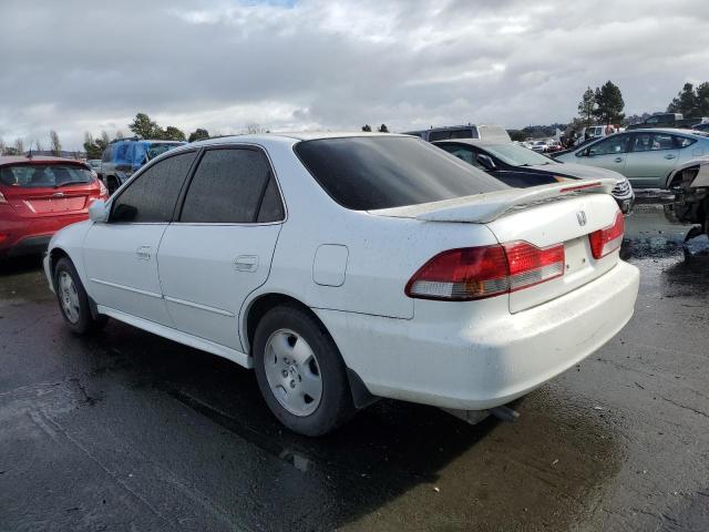 1HGCG16592A070239 - 2002 HONDA ACCORD EX WHITE photo 2