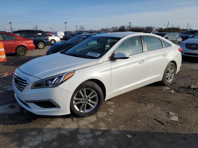 5NPE24AF6HH463608 - 2017 HYUNDAI SONATA SE WHITE photo 1