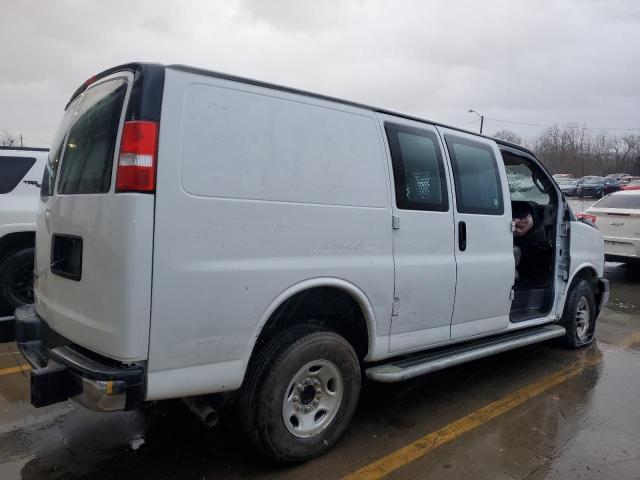 1GCWGAF71N1266743 - 2022 CHEVROLET EXPRESS WHITE photo 3