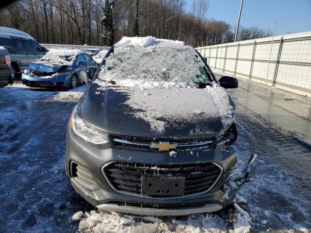 KL7CJPSB3JB710191 - 2018 CHEVROLET TRAX 1LT CHARCOAL photo 5