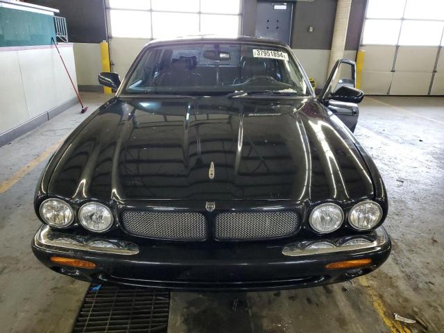 SAJPD184XXC866217 - 1999 JAGUAR XJR BLACK photo 5