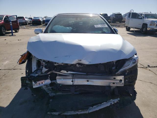 4T1K61AK0LU376512 - 2020 TOYOTA CAMRY XSE WHITE photo 5