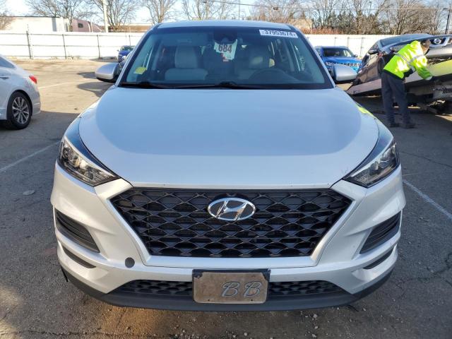 KM8J2CA48KU892264 - 2019 HYUNDAI TUCSON SE SILVER photo 5