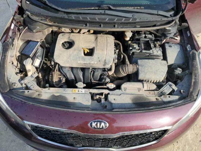 3KPFL4A71JE248254 - 2018 KIA FORTE LX BURGUNDY photo 11