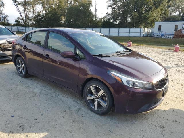 3KPFL4A71JE248254 - 2018 KIA FORTE LX BURGUNDY photo 4