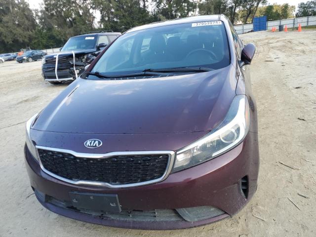 3KPFL4A71JE248254 - 2018 KIA FORTE LX BURGUNDY photo 5