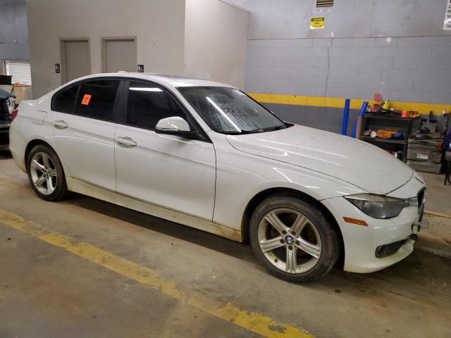 WBA3B1C5XFP681186 - 2015 BMW 320 I WHITE photo 4