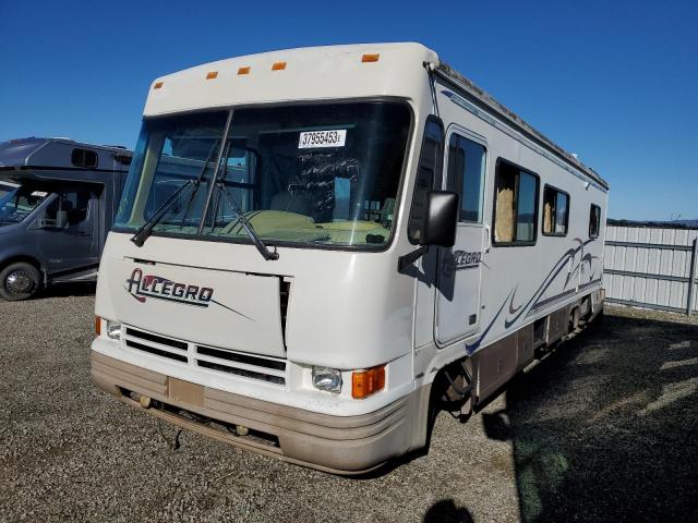 1GBLP37J8W3310577 - 1999 ALEG MOTORHOME WHITE photo 2