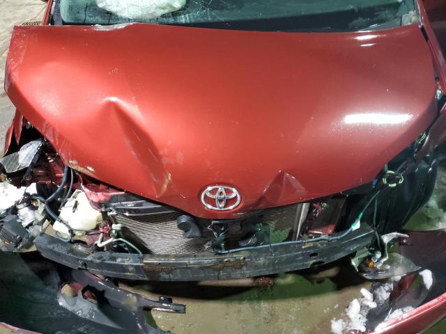 5TDKK3DC5BS155829 - 2011 TOYOTA SIENNA LE RED photo 12