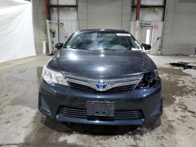 4T1BD1FK6CU029779 - 2012 TOYOTA CAMRY HYBRID BLUE photo 5