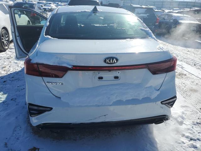 3KPF24AD6LE153815 - 2020 KIA FORTE FE WHITE photo 6