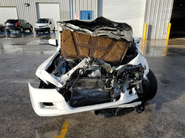 1HGCM66557A047926 - 2017 HONDA ACCORD EX WHITE photo 5