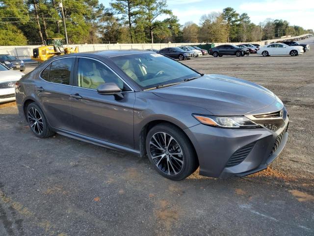 4T1B11HK6JU140500 - 2018 TOYOTA CAMRY L GRAY photo 4