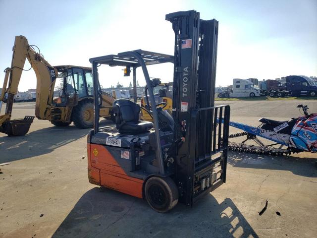 17455 - 2019 TOYOTA FORK LIFT ORANGE photo 1