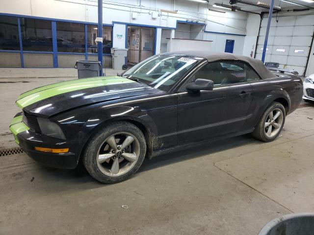 1ZVFT84N355242973 - 2005 FORD MUSTANG BLACK photo 1