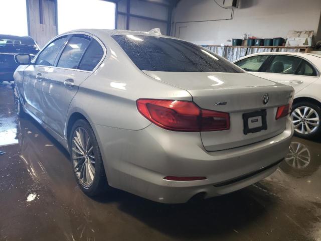 WBAJA7C57KWW47848 - 2019 BMW 530 XI SILVER photo 2