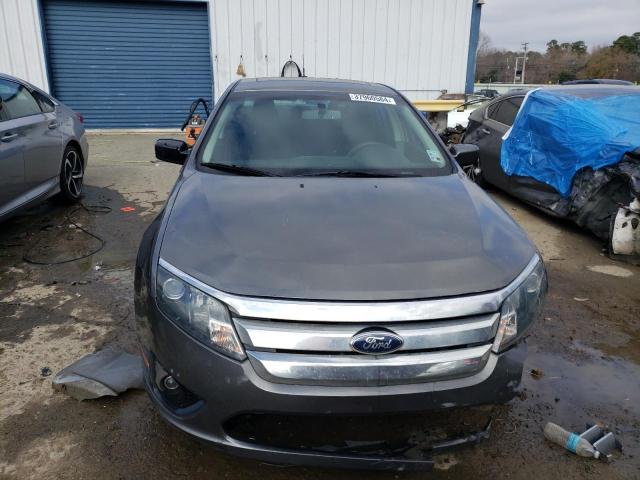 3FAHP0HA4CR428238 - 2012 FORD FUSION SE GRAY photo 5