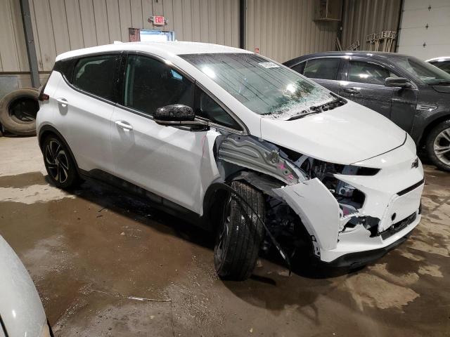 1G1FX6S02P4155795 - 2023 CHEVROLET BOLT EV 2LT WHITE photo 4