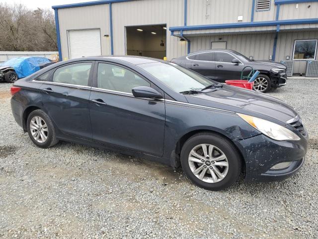 5NPEB4AC5DH725652 - 2013 HYUNDAI SONATA GLS BLUE photo 4