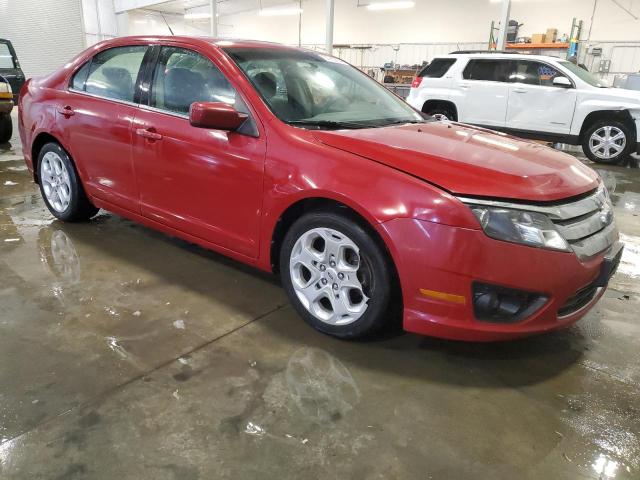 3FAHP0HA9AR224886 - 2010 FORD FUSION SE RED photo 4