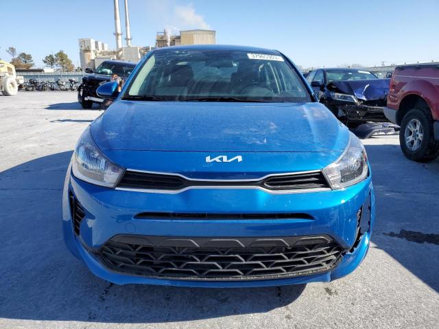 3KPA24AD0NE436238 - 2022 KIA RIO LX BLUE photo 5