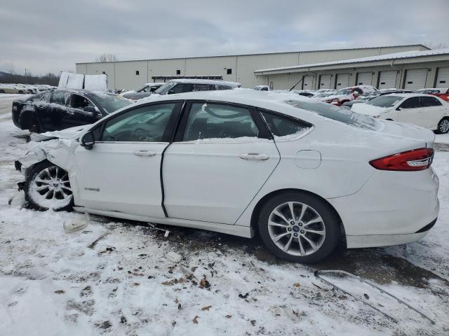 3FA6P0LU6HR386896 - 2017 FORD FUSION SE HYBRID WHITE photo 2