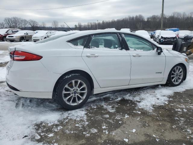 3FA6P0LU6HR386896 - 2017 FORD FUSION SE HYBRID WHITE photo 3