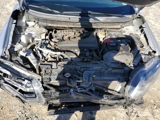 KNMAT2MT0JP592861 - 2018 NISSAN ROGUE S SILVER photo 11