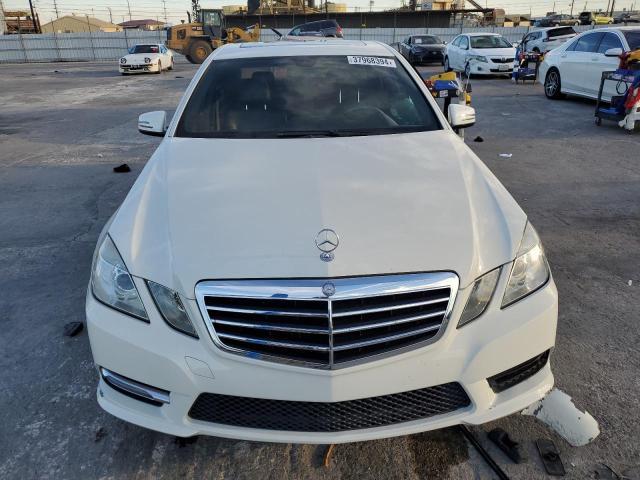 WDDHF5KB4CA587983 - 2012 MERCEDES-BENZ E 350 WHITE photo 5