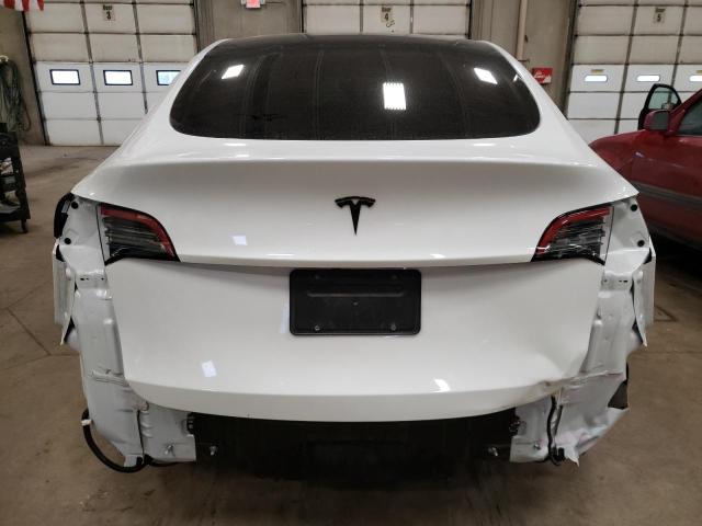 7SAYGAEE0PF663429 - 2023 TESLA MODEL Y WHITE photo 6