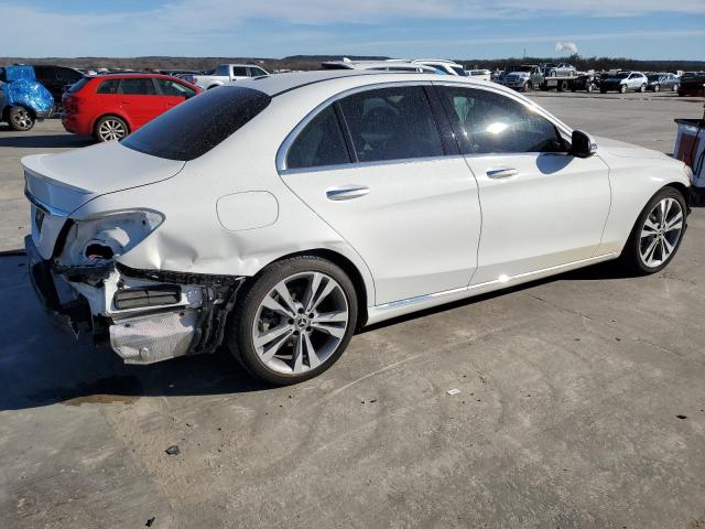 55SWF4JB4JU277364 - 2018 MERCEDES-BENZ C 300 WHITE photo 3