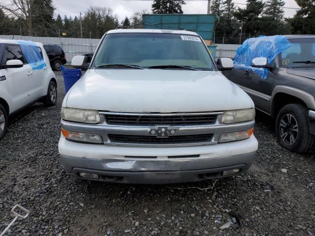 3GNEC16T81G243886 - 2001 CHEVROLET SUBURBAN C1500 WHITE photo 5