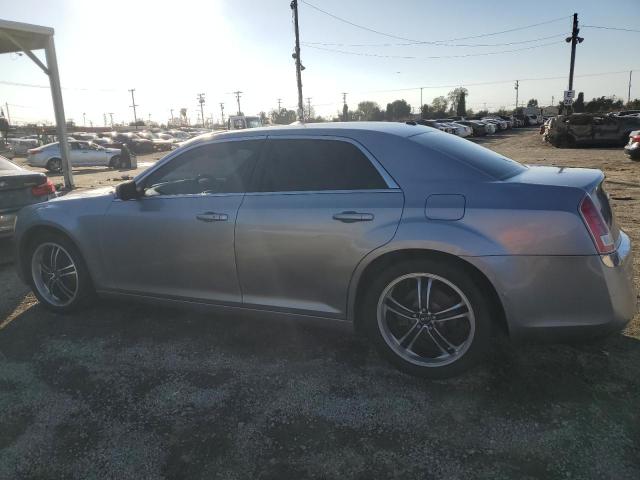 2C3CCAAG8DH627525 - 2013 CHRYSLER 300 SILVER photo 2