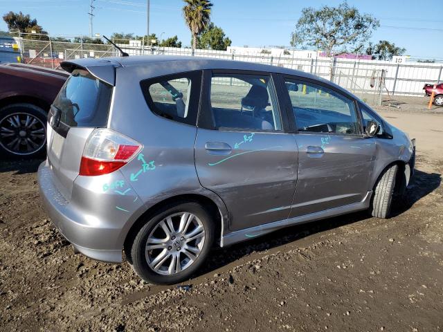 JHMGE87409S014990 - 2009 HONDA FIT SPORT GRAY photo 3