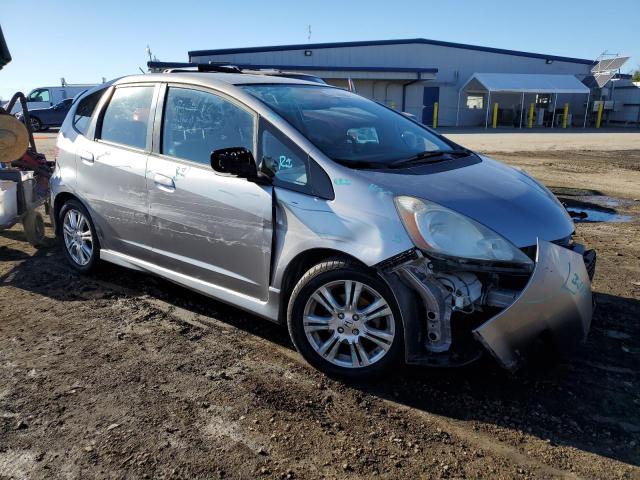 JHMGE87409S014990 - 2009 HONDA FIT SPORT GRAY photo 4