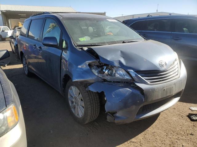 5TDJZ3DC4HS184447 - 2017 TOYOTA SIENNA LE BLUE photo 4