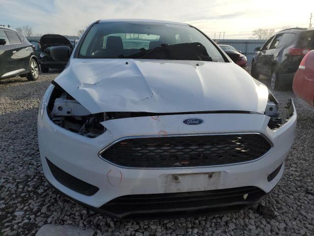 1FADP3E28HL229101 - 2017 FORD FOCUS S WHITE photo 5